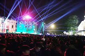 ບັນຍາກາດຕ້ອນຮັບ ບຸນປີໃໝ່ປະຈຳຊາດ ຢູ່ຫວຽດນາມ